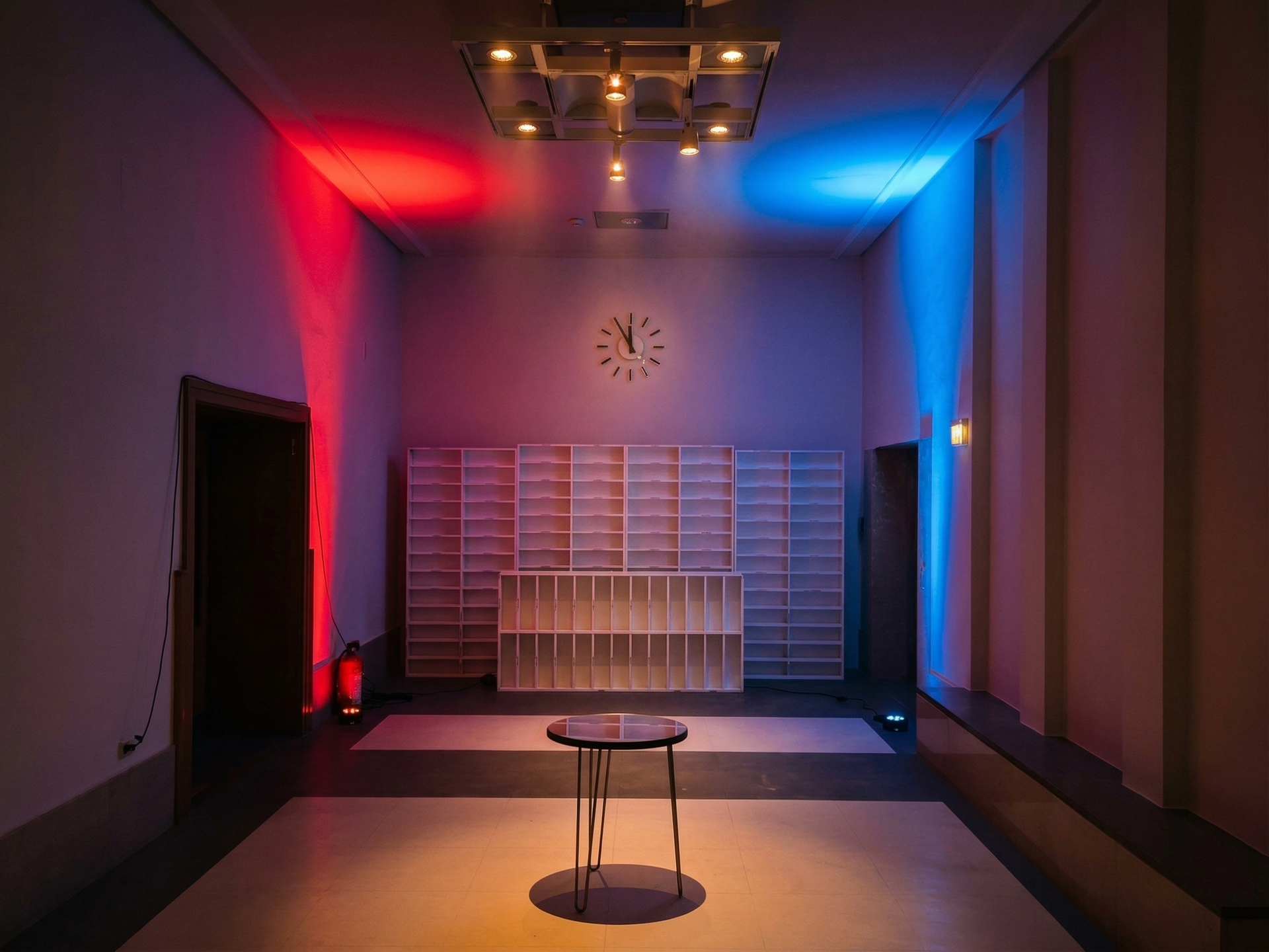 Club Room Neon Uplights