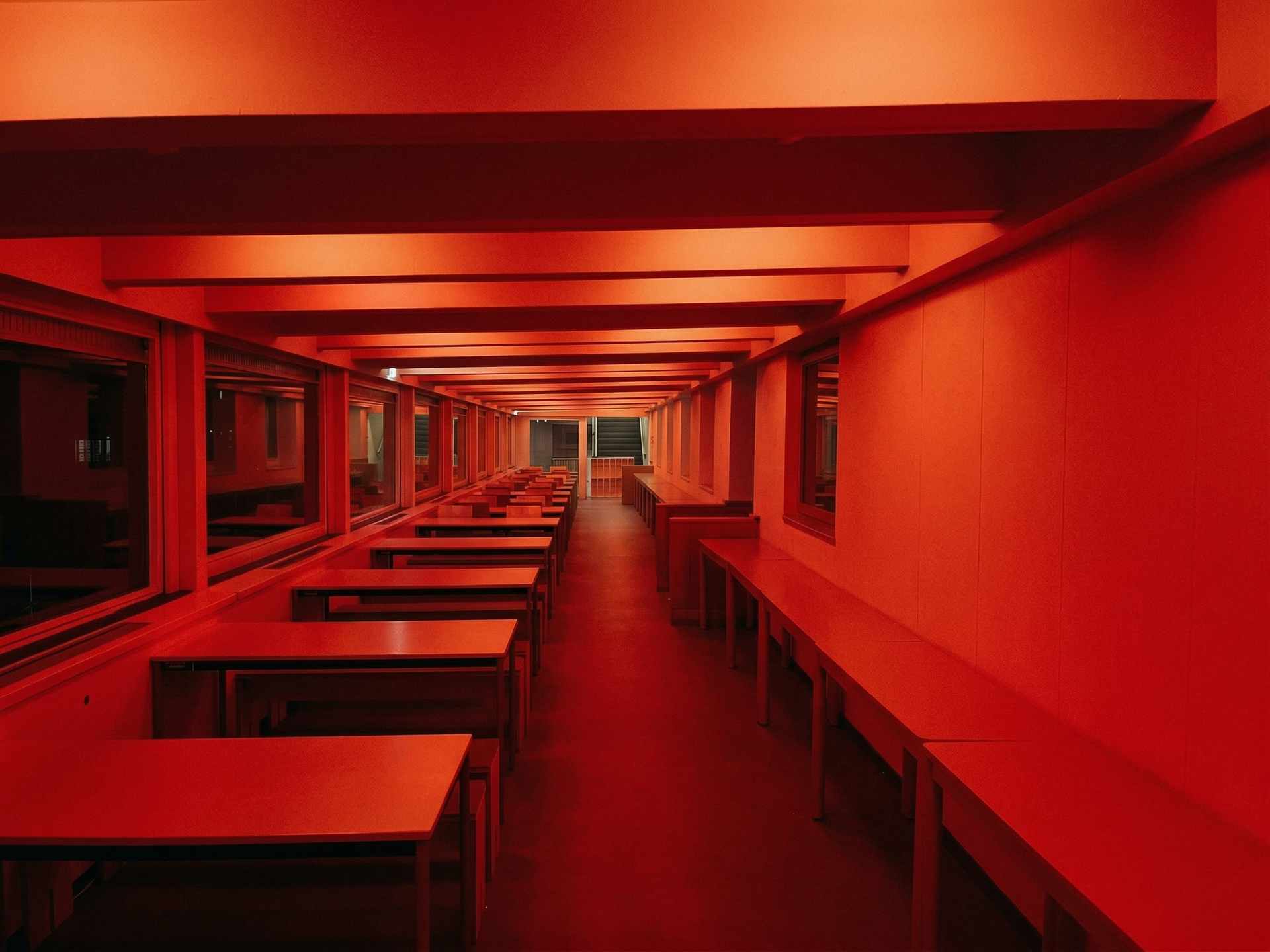 Club Wintergarden Neon Red